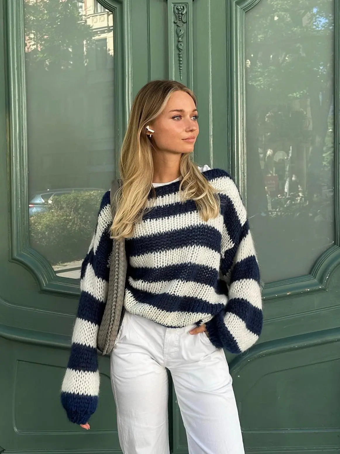 Women's Oversized Striped Sweater – Casual Knit Pullover with Wide Stripes