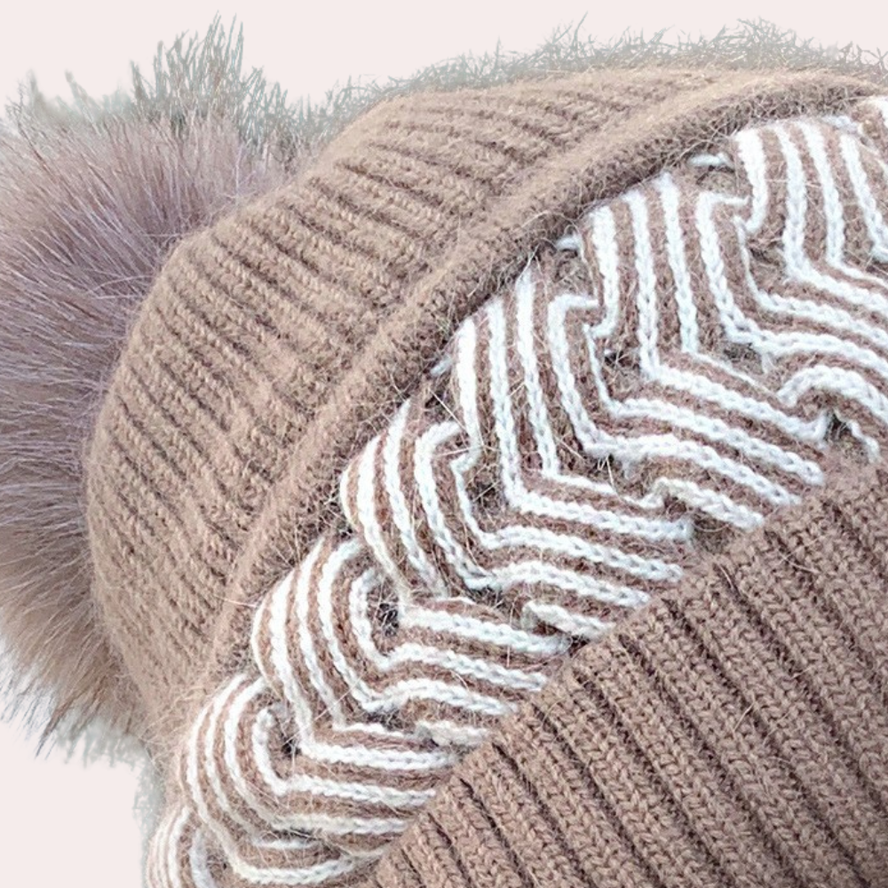 2-in-1 Knitted Winter Hat with Scarf for Women – Warm and Stylish Cold Weather Accessory