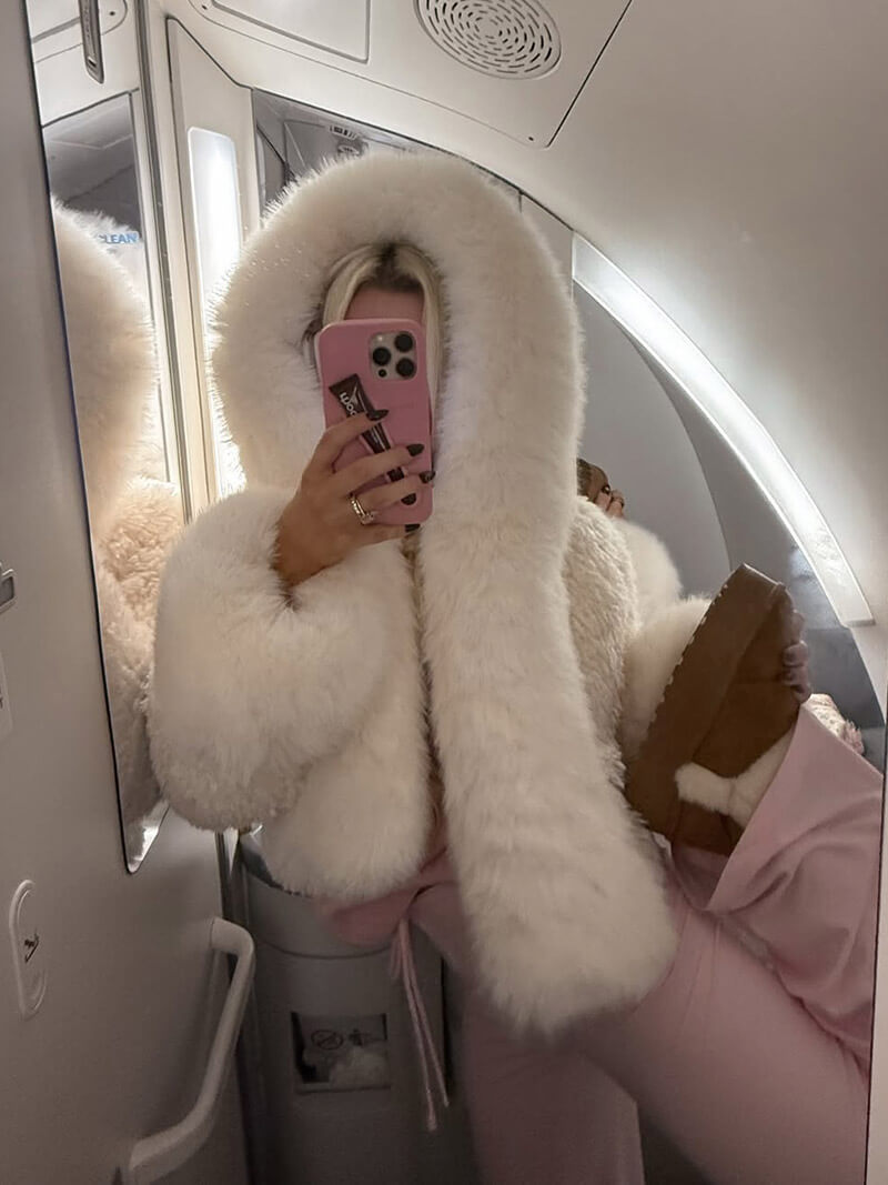 Women's Oversized Faux Fur Hooded Jacket – Luxury Fluffy Winter Coat