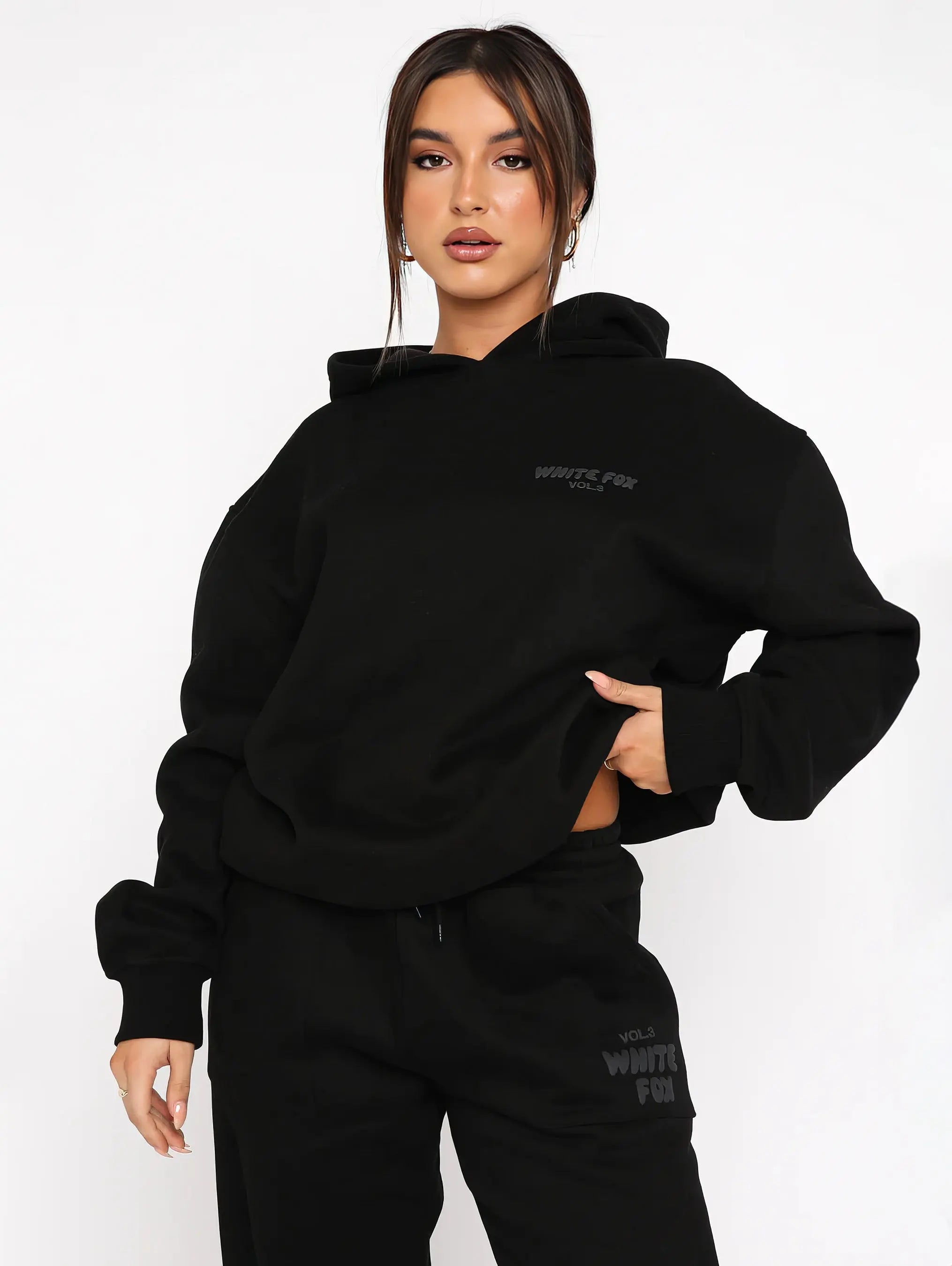 Comfortable Tracksuit – Perfect for Sport and Leisure
