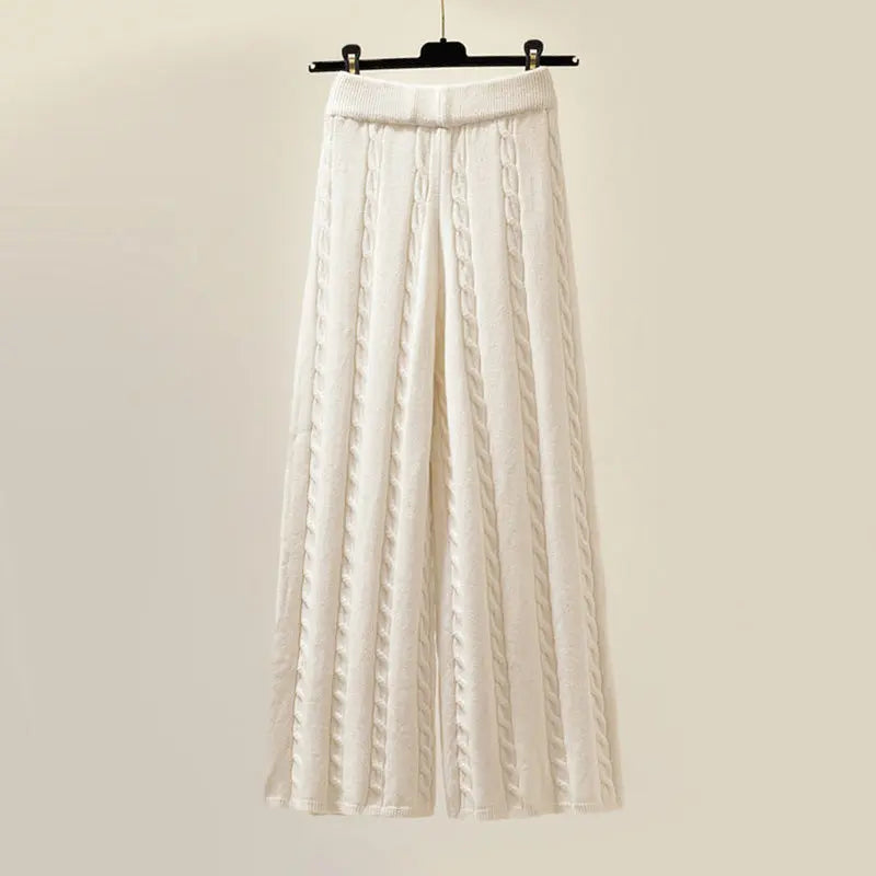 3-Piece Women’s Outfit Set – White Puffer Gilet, Turtleneck Jumper and Wide-Leg Trousers