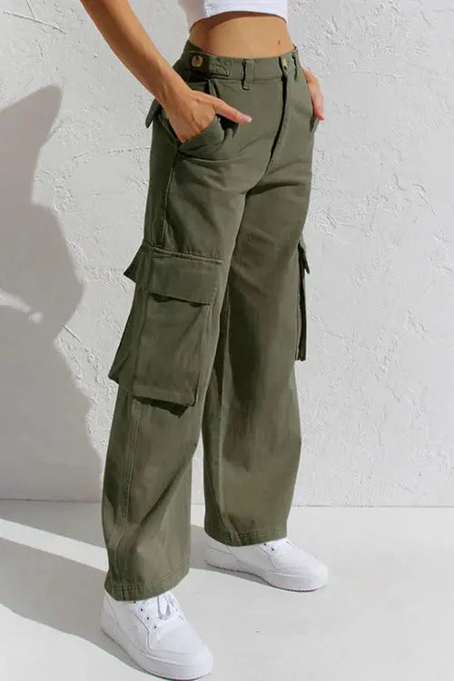 Women’s Cargo Trousers – Wide-Leg Fit with Side Pockets